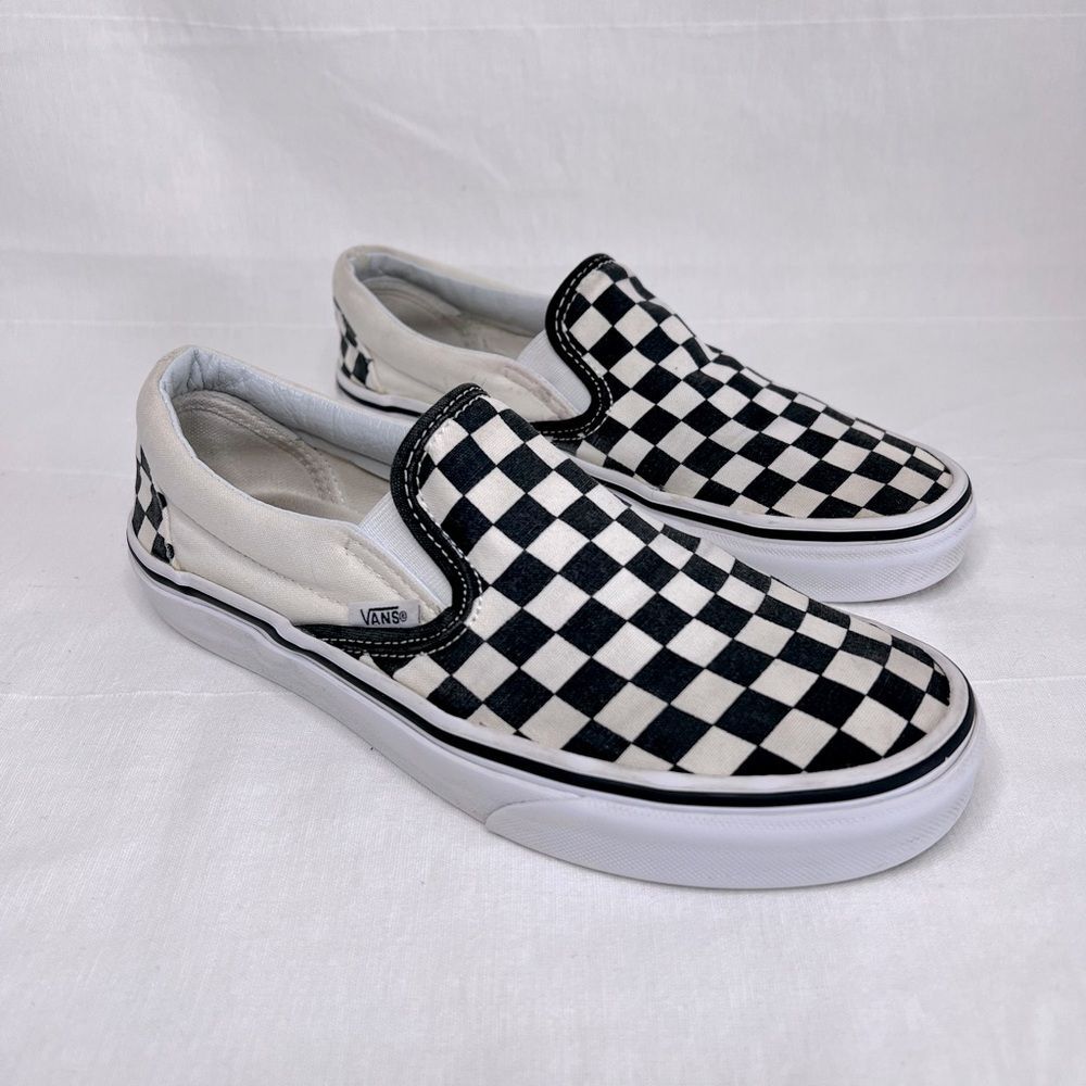 Vans old school women’s slip on shoes, women size 8